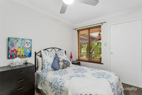 Property photo of 7 Burham Court Marangaroo WA 6064