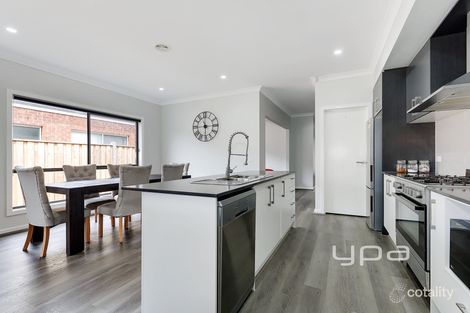 Property photo of 19 Camrose Street Mickleham VIC 3064