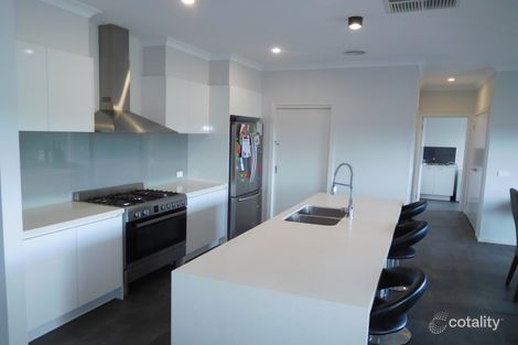 Property photo of 10 Stirling Court Shepparton VIC 3630