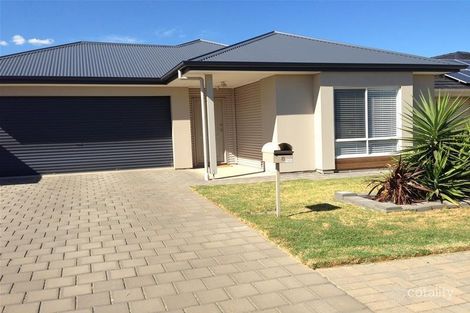 8 School Oval Dr, Christie Downs, SA 5164