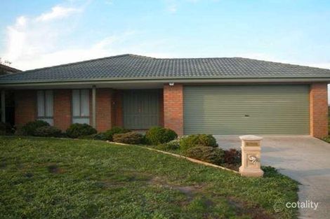 Property photo of 16 Mitchell Court Berwick VIC 3806