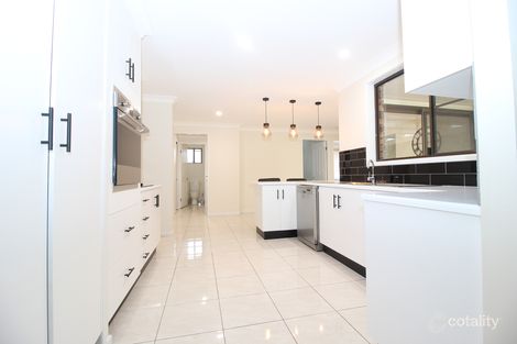 Property photo of 20 Colleen Avenue Emerald QLD 4720