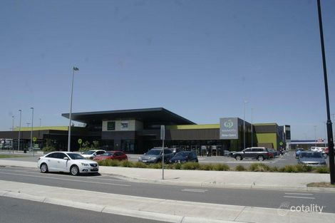 Property photo of 33/1S Mountainview Boulevard Cranbourne North VIC 3977