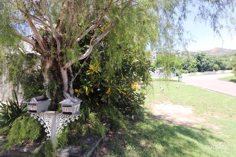 2/77 Primrose St, Belgian Gardens, QLD 4810