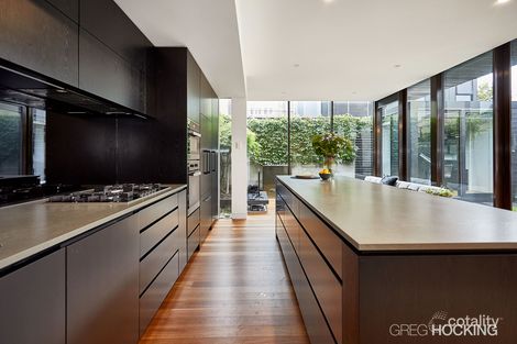 Property photo of 18 Neville Street Albert Park VIC 3206