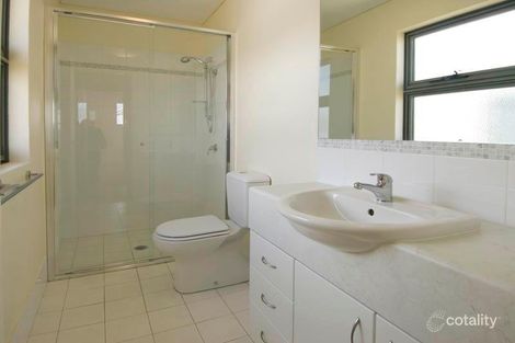 2/15 Merton St, Victoria Park, WA 6100