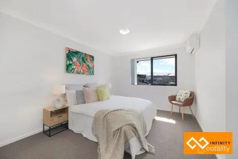 Property photo of 37 Changsha Road Edmondson Park NSW 2174