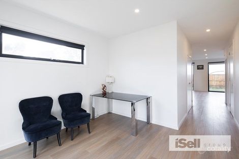 Property photo of 17 Elysian Place Keysborough VIC 3173