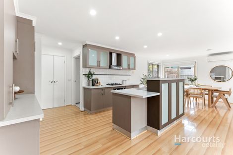 Property photo of 17 Kingsbridge Circuit Cairnlea VIC 3023