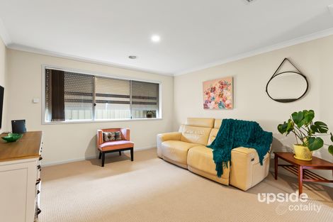 Property photo of 12 Tipperary Way Cranbourne East VIC 3977
