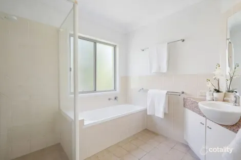 Property photo of 9 Josh Court Ashmore QLD 4214
