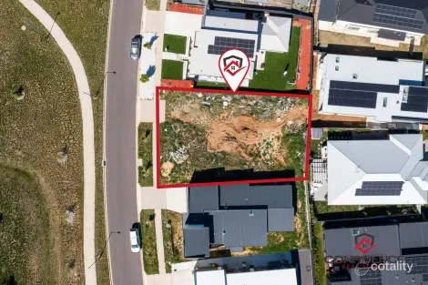 Property photo of 15 McDonagh Crescent Whitlam ACT 2611