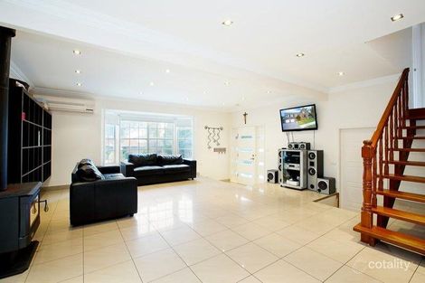 Property photo of 1 Ferndale Avenue Blaxland NSW 2774