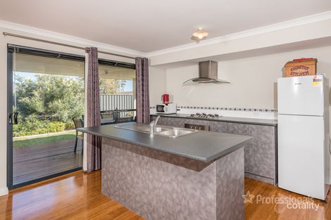 Property photo of 67 Grandis Boulevard Banksia Grove WA 6031