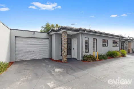 Property photo of 2/195 Beach Street Frankston VIC 3199