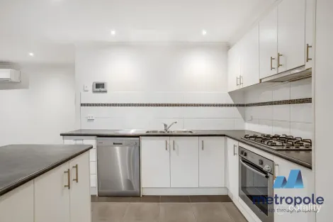 Property photo of 8 Rhone Grove Skye VIC 3977