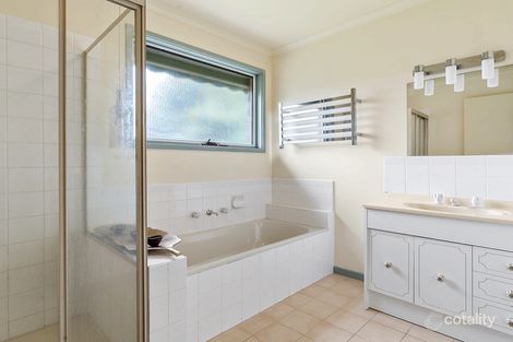 Property photo of 8 Goris Close Bittern VIC 3918