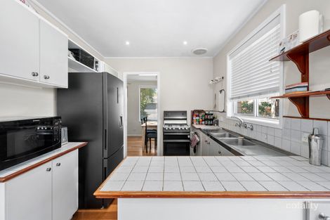 Property photo of 3 Amber Avenue Frankston VIC 3199