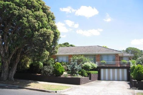 13 Meadowbank Ave, Doncaster, VIC 3108