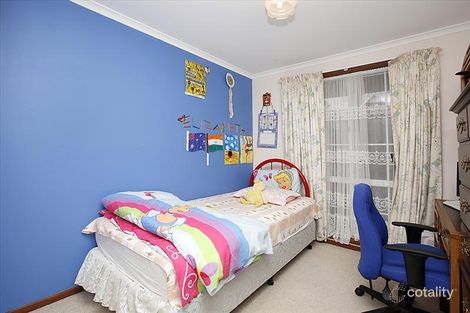 Property photo of 2 Ford Place Gordon ACT 2906