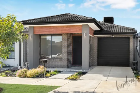 6 Chorilaena Way, Mickleham, VIC 3064