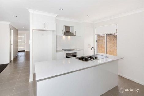 Property photo of 56 Sawmill Circuit Riverhills QLD 4074