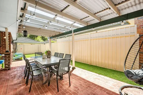 Property photo of 3 Cavers Street Currans Hill NSW 2567
