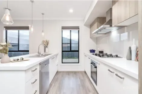 Property photo of 12 Fulham Circuit Bacchus Marsh VIC 3340