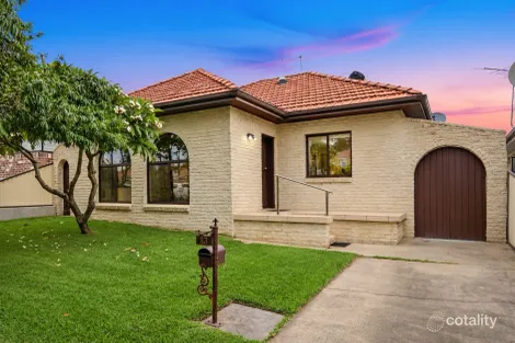 13 David St, Greenacre, NSW 2190