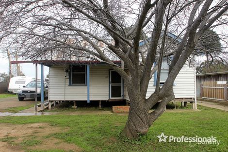 42 Victoria St, Carisbrook, VIC 3464