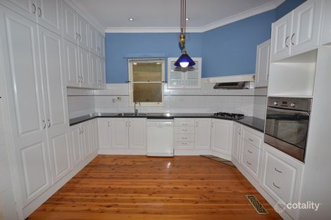 Property photo of 25 Edmondson Street Turvey Park NSW 2650