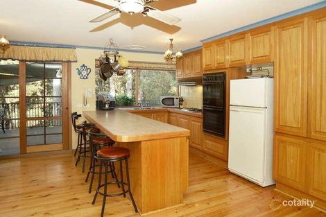 Property photo of 30-32 Drayton Crescent Park Orchards VIC 3114