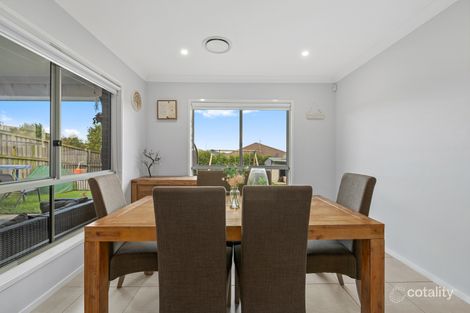 Property photo of 26 Sandpiper Circuit Aberglasslyn NSW 2320