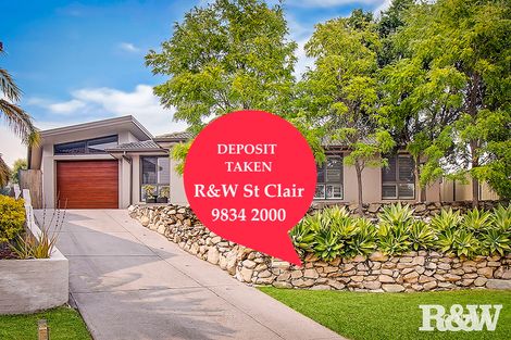 18 Amazon Pl, St Clair, NSW 2759