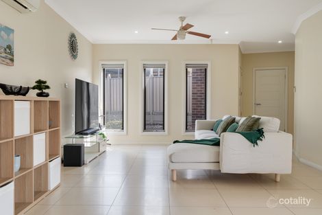 Property photo of 8A Discovery Close Craigieburn VIC 3064