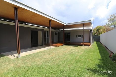 Property photo of 21 Melaleuca Drive Palm Beach QLD 4221