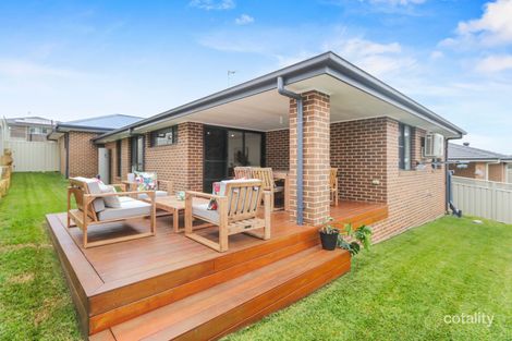 Property photo of 16 Sirocco Drive Wadalba NSW 2259