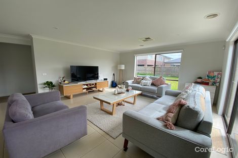 Property photo of 4 Gulf Road Point Cook VIC 3030