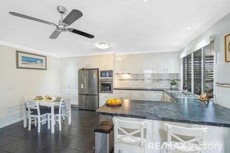Property photo of 15 Sandpiper Street Beachmere QLD 4510