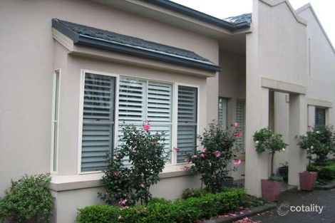 2/233 Bobbin Head Rd, North Turramurra, NSW 2074