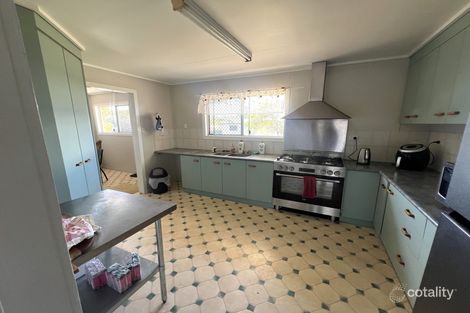 Property photo of 2 Queen Street Gayndah QLD 4625