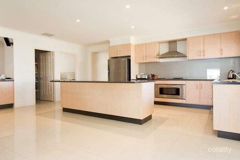 Property photo of 32 Black Wallaby Drive Langwarrin VIC 3910