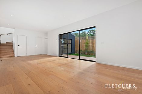 Property photo of 2/13 Pettys Lane Doncaster VIC 3108