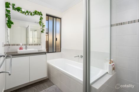 Property photo of 5 Primrose Vista Millbridge WA 6232