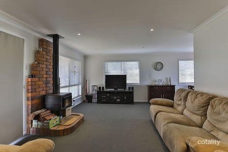 Property photo of 6 Rebecca Court Kearneys Spring QLD 4350