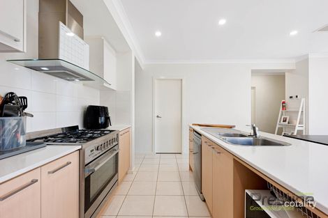 Property photo of 10 Trevor Crescent Truganina VIC 3029
