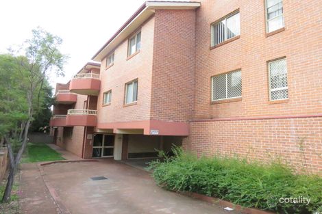 211-215 Dunmore St, Pendle Hill, NSW 2145