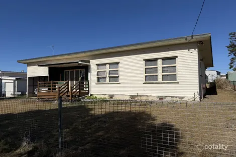 77 FLINDERS ST, MONTO, QLD 4630