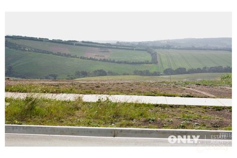 32 Jessica Way, Highton, VIC 3216