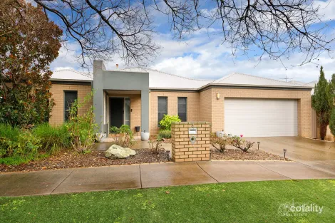 3 GRANGE CL, WODONGA, VIC 3690